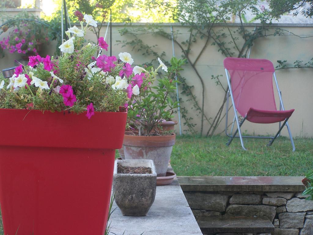 Clos Marjolie Hotel Caromb Bagian luar foto