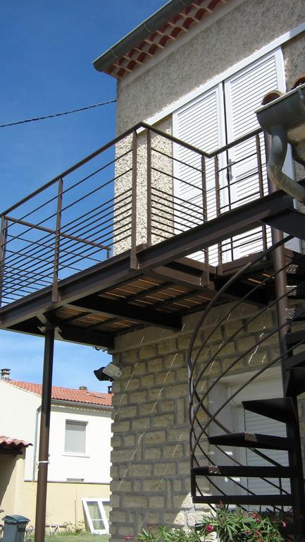 Clos Marjolie Hotel Caromb Bagian luar foto