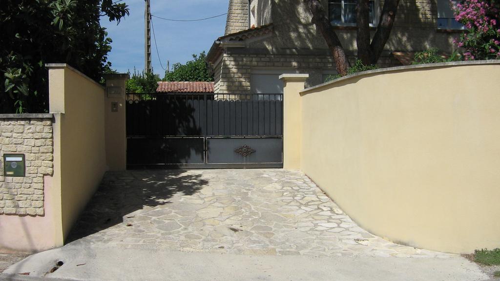 Clos Marjolie Hotel Caromb Bagian luar foto